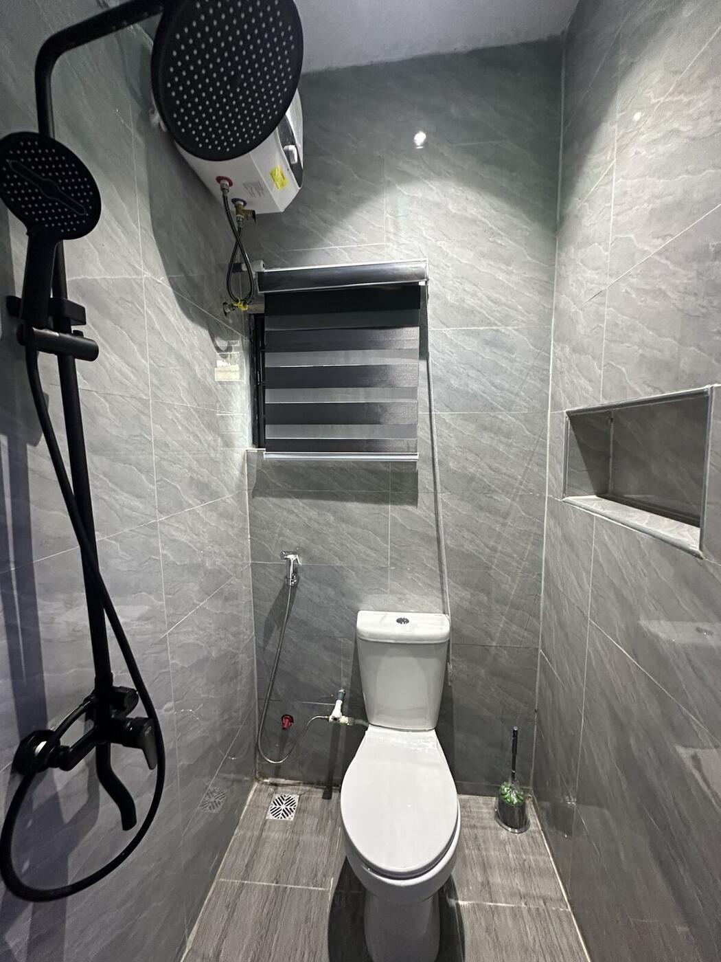 Bathroom toilet
