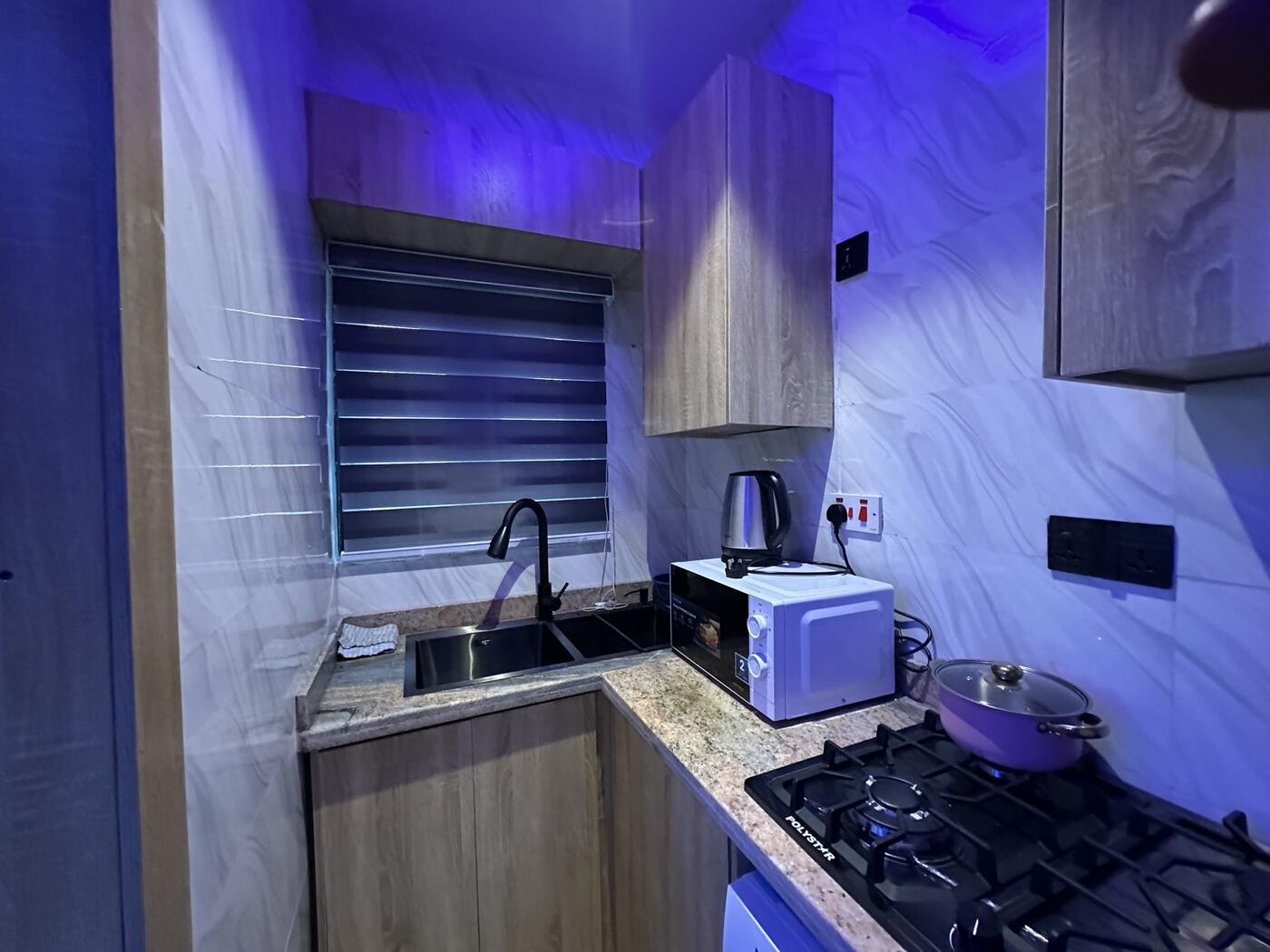 Kitchen stove