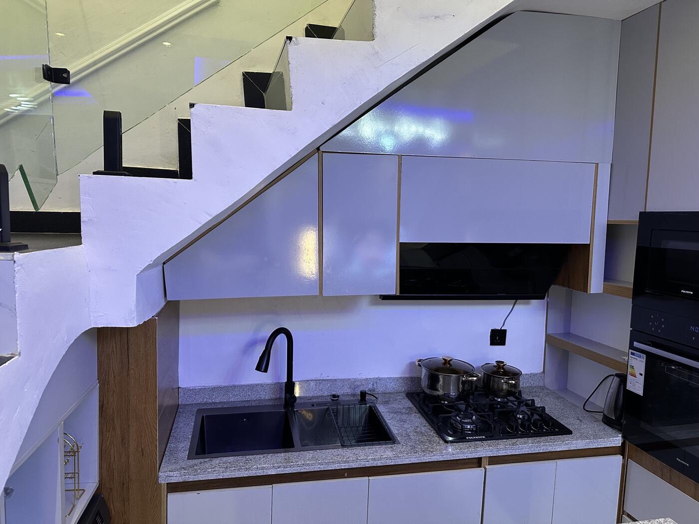 Kitchen counter